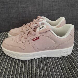 Brand new Levi's Women Sneaker - size:6